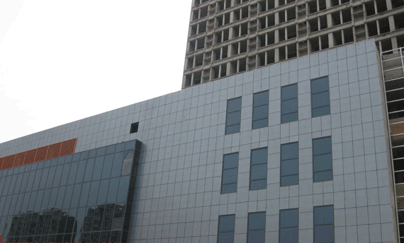 中央星城三期一體板寶潤達外墻保溫一體板工程